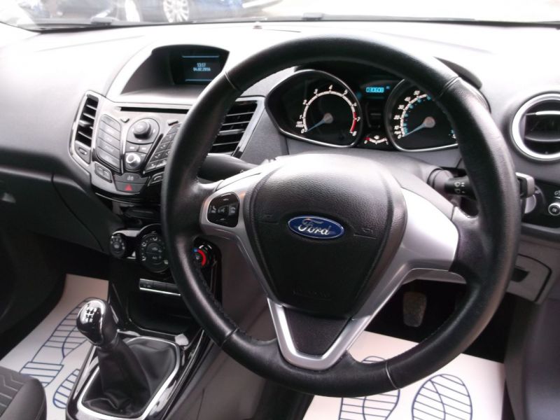 2013 Ford Fiesta 1.0 Zetec 3dr image 7