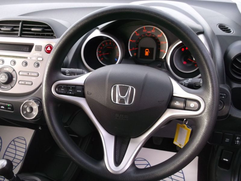 2009 Honda Jazz 1.4 i-VTEC ES 5dr image 6