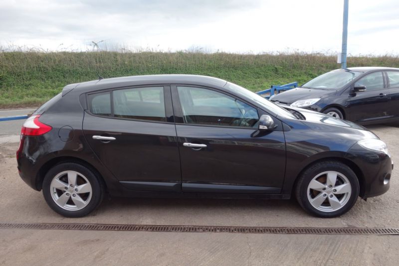 2009 Renault Megane 1.5 dCi 5dr image 3