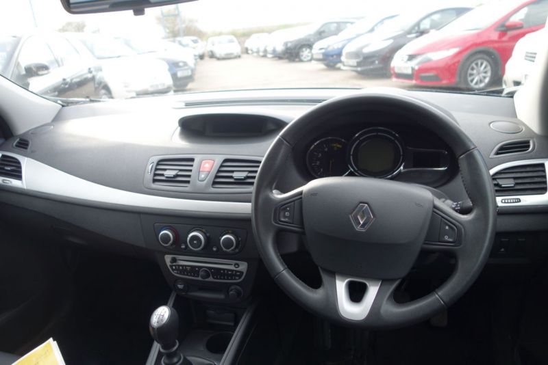 2009 Renault Megane 1.5 dCi 5dr image 6