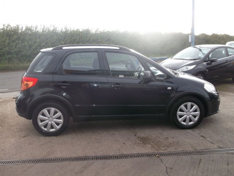 2008 Suzuki SX4 1.6 GL 5dr image 3