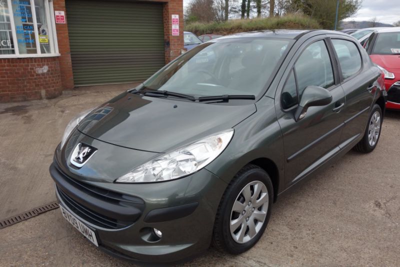 2009 Peugeot 207 1.6 HDi S 5dr image 1