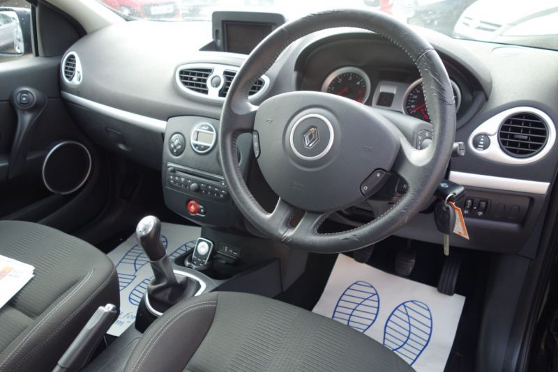 2009 Renault Clio 1.5 dCi 3dr image 6