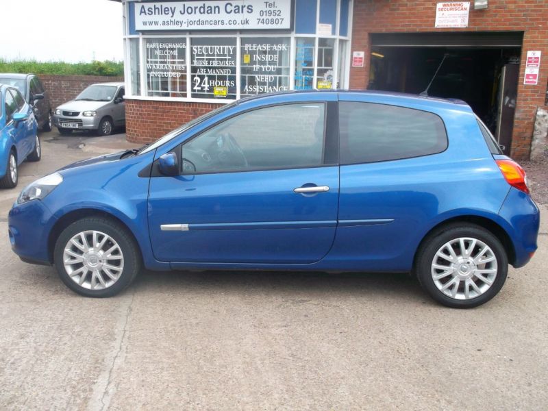 2009 Renault Clio 1.2 16V 3dr image 2