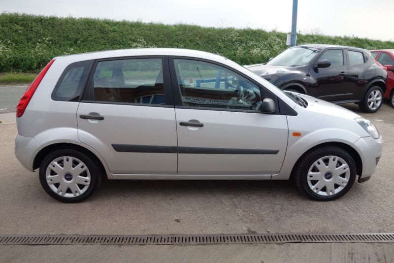 2007 Ford Fiesta 1.25 Style 5dr image 3