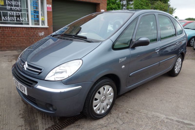 2006 Citroen Xsara Picasso 1.6i 16V 5dr image 1