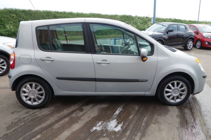 2004 Renault Modus 1.4 5dr image 3