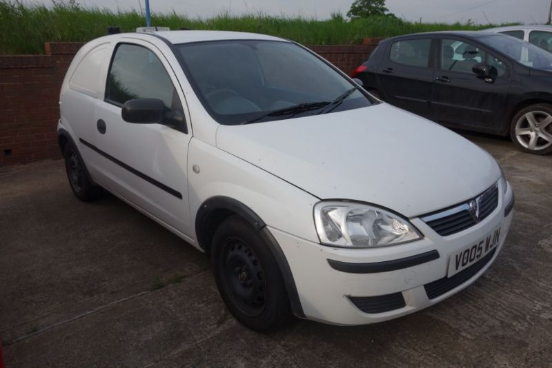 2005 Vauxhall Corsa 1.3CDTi 16V Van image 3