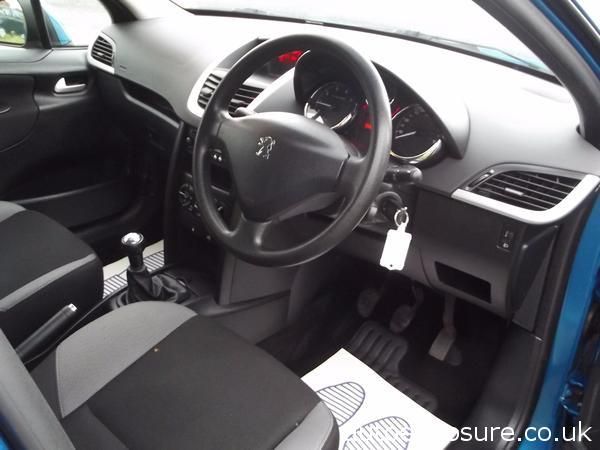 2007 Peugeot 207 1.4 S image 6