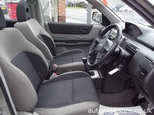 2004 Nissan X-Trail 2.2 dCi 136 Sport image 6