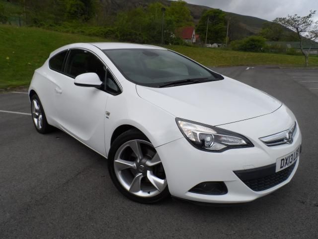 2013 Vauxhall Astra 1.7 GTC SRI CDTI S/S 3d image 1