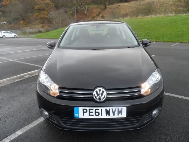 2011 Volkswagen Golf 1.6 TDI 3d image 6