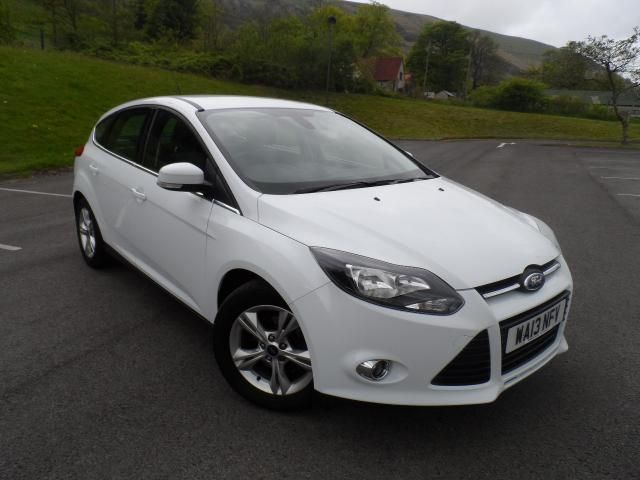 2013 Ford Focus 1.6 ZETEC TDCI 5d image 1
