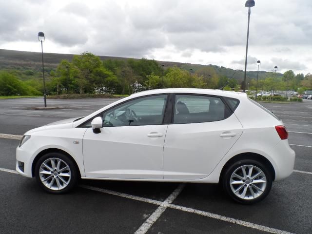 2013 Seat Ibiza 1.2 TSI FR 5d image 4