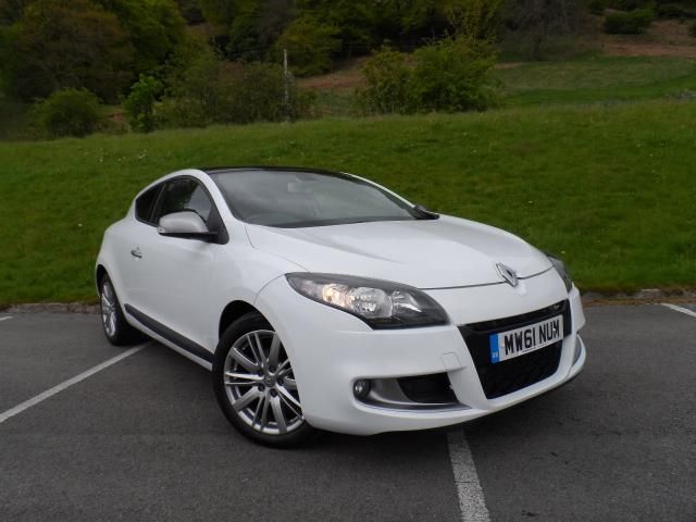 2012 Renault Megane 1.5 GT DCI 3d image 1