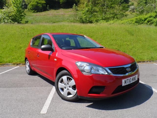 2010 KIA CEED 1.6 1 CDRI 5d image 1