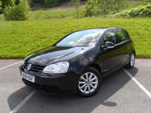 2007 Volkswagen Golf 1.6 FSI 5d image 2