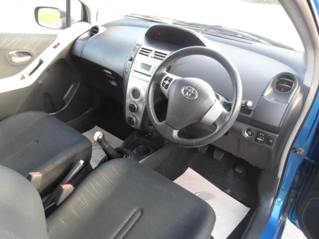 2007 Toyota Yaris 1.3 3d image 7