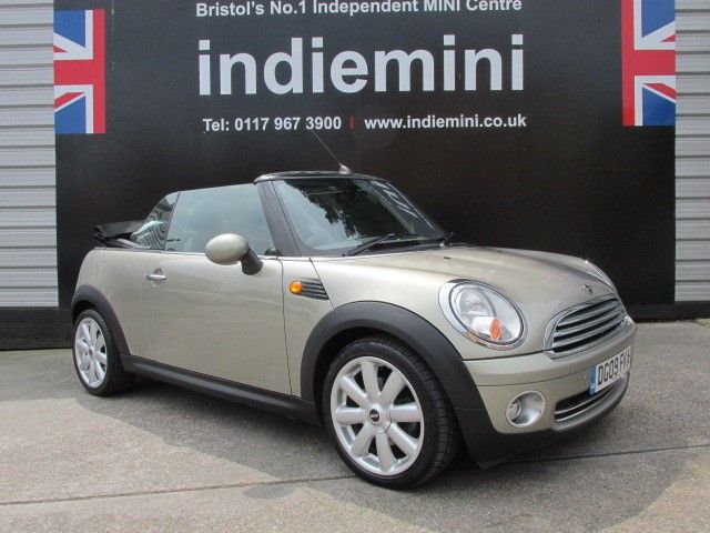 2009 Mini Hatch Cooper 1.6 2dr image 1