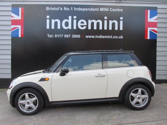 MINI Hatch Cooper 1.6 3dr image 4