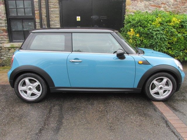 2009 MINI Hatch Cooper 1.6 3dr image 3