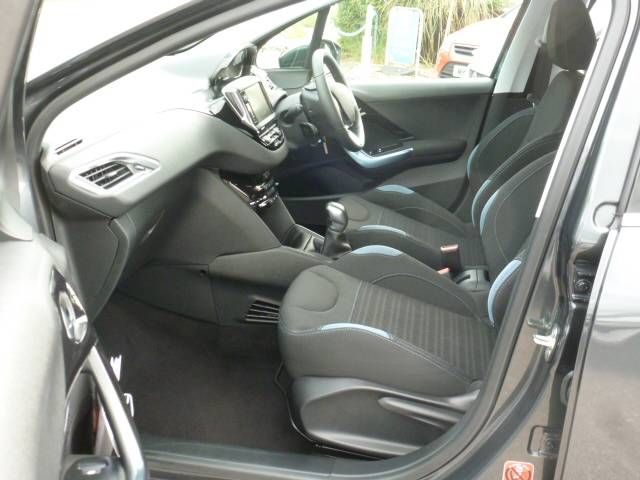 2013 PEUGEOT 208 1.6 e-HDi 5dr image 7