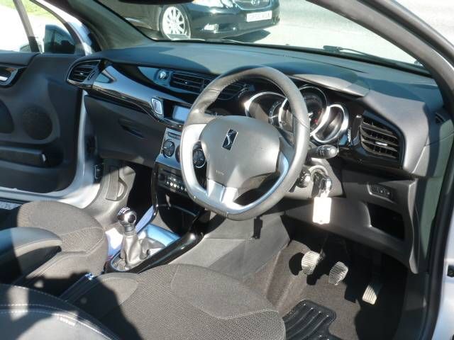2013 CITROEN DS3 1.6 e-HDi 3dr image 6