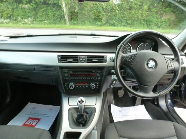 2006 BMW 3 SERIES 325i SE 4dr image 8