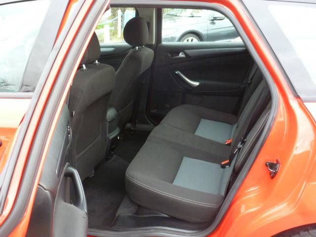 2011 Ford Mondeo 1.6 TDCi Eco Zetec 5dr image 5