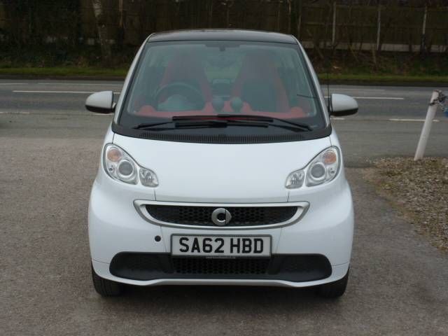2013 Smart Fortwo Coupe 2dr image 3