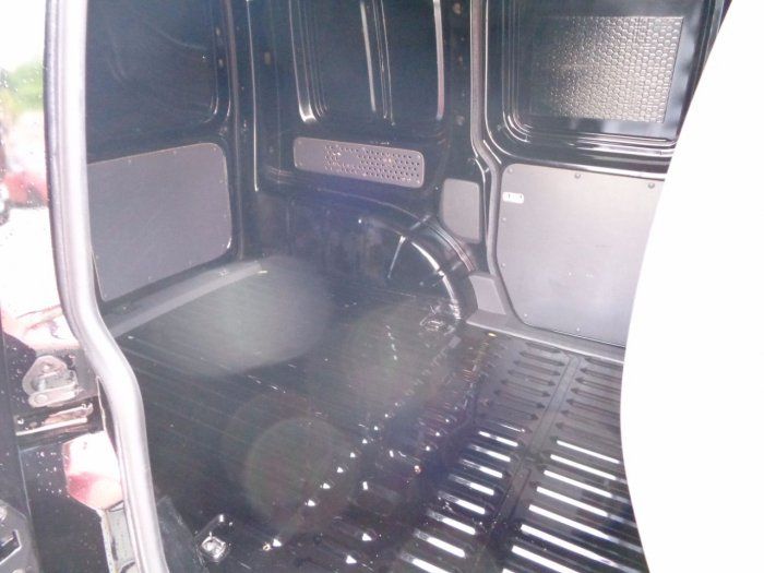 2011 Volkswagen Caddy 1.6 TDI image 6