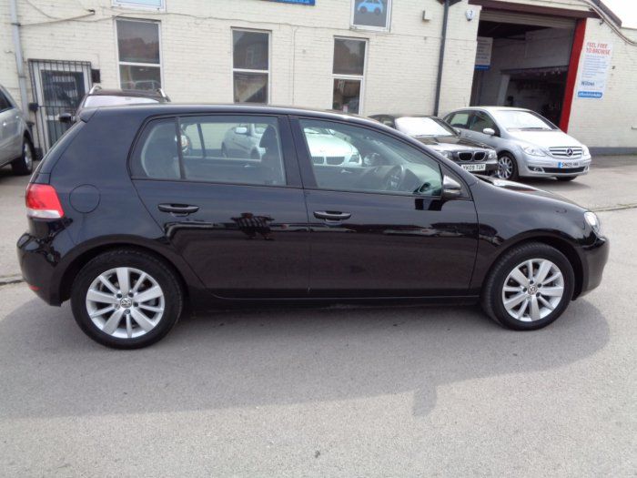 2012 Volkswagen Golf 1.6 TDi 5dr image 5