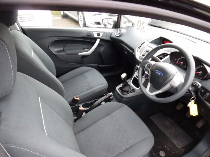 2012 Ford Fiesta 1.4 TDCi 3dr image 6