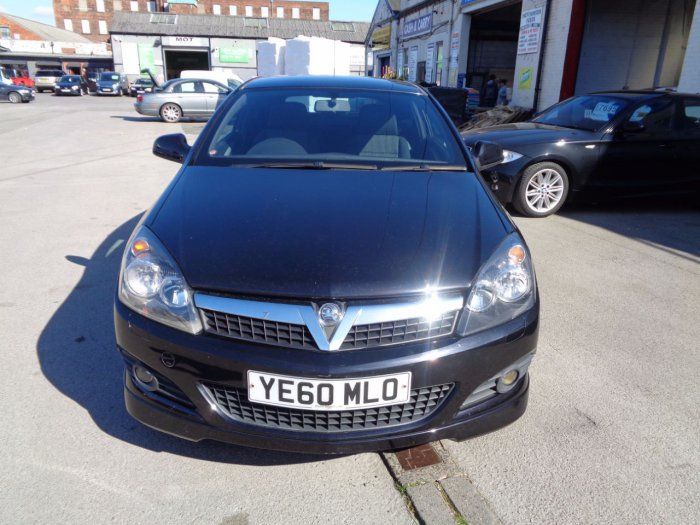 2011 Vauxhall Astra 1.8i VVT SRi 3dr image 2