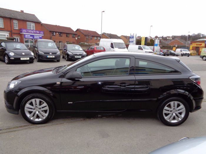 2007 Vauxhall Astra 1.9 CDTi 8V SXi 3dr image 3