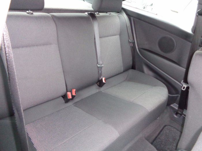 2007 Vauxhall Astra 1.9 CDTi 8V SXi 3dr image 8