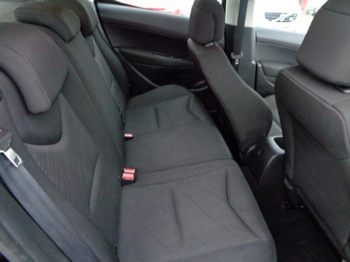 2009 Peugeot 308 1.4 VTi S 5dr image 7