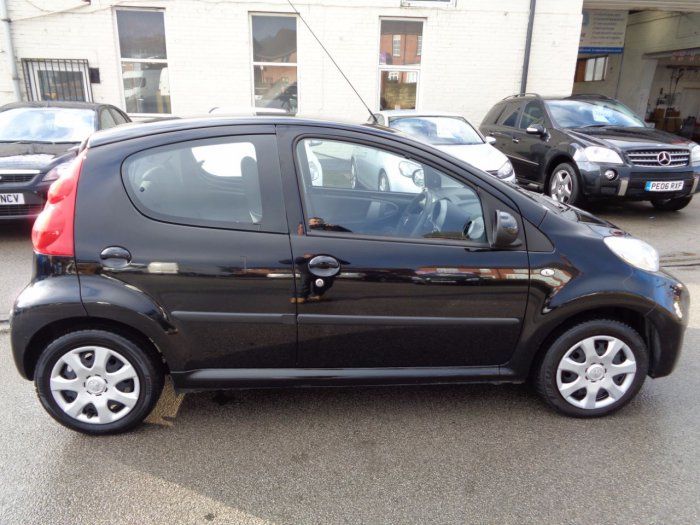 2010 Peugeot 107 1.0 Urban 5dr image 5