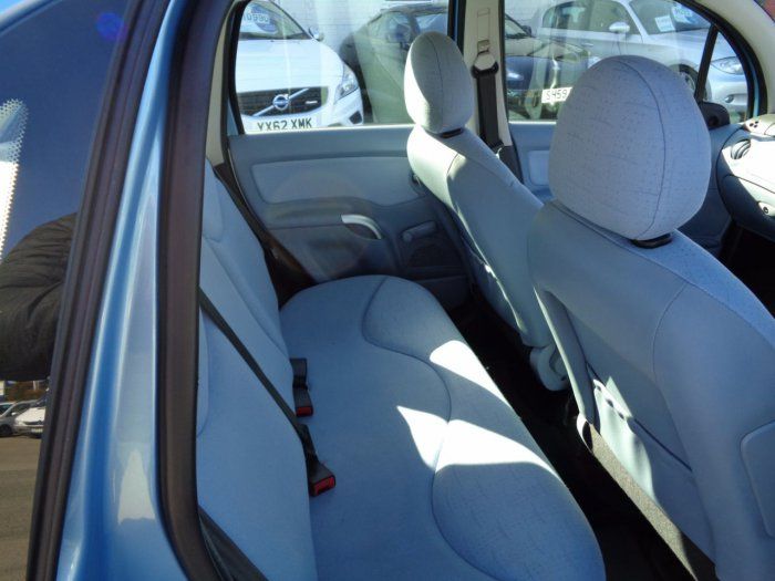 2003 Citroen C3 1.4i LX 5dr image 7