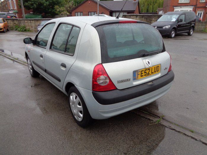 2002 Renault Clio 1.1 16V image 3