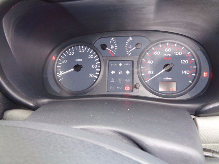 2002 Renault Clio 1.1 16V image 8
