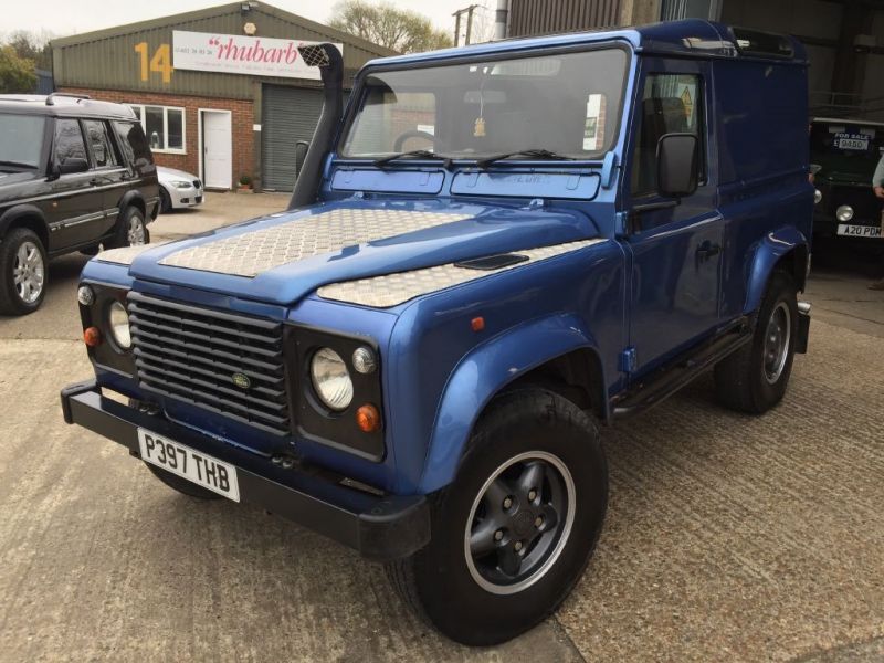 1996 Land Rover Defender 90 County HT TDI image 2