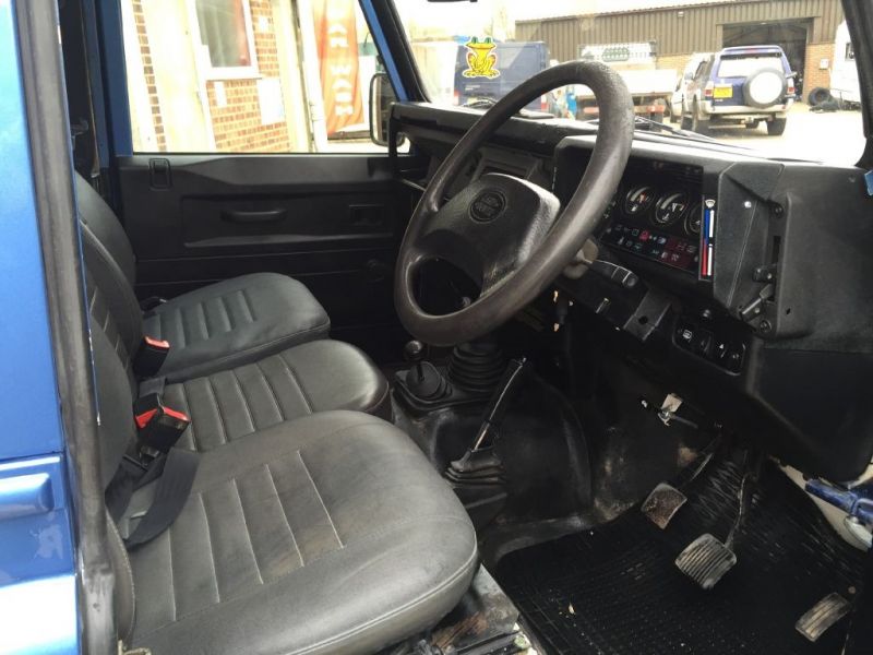 1996 Land Rover Defender 90 County HT TDI image 5