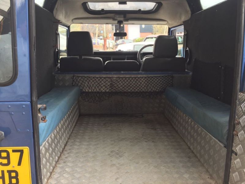 1996 Land Rover Defender 90 County HT TDI image 7