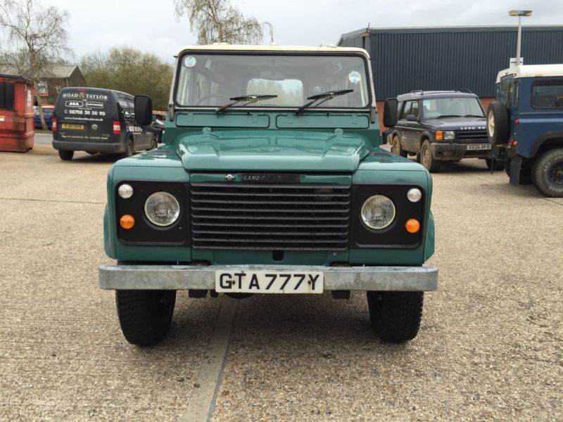 1983 Land Rover Defender 110 image 2