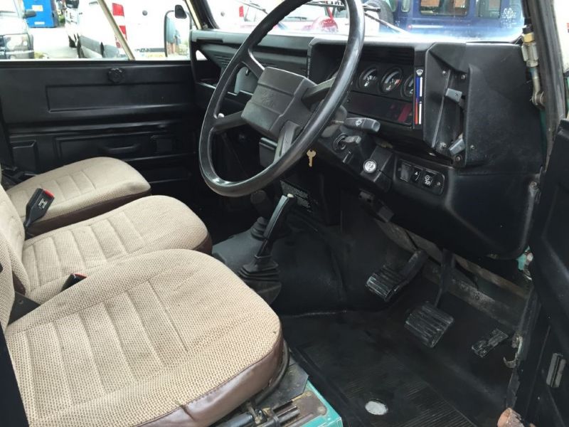 1983 Land Rover Defender 110 image 6