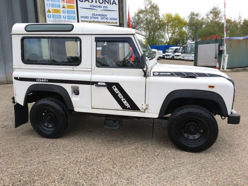 1993 Land Rover Defender 90 image 4