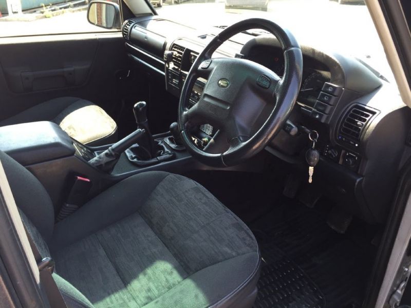 2003 Land Rover Discovery TD5 image 5