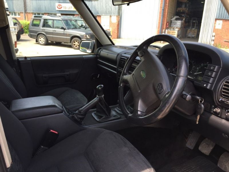 2002 Land Rover Discovery TD5 GS image 6
