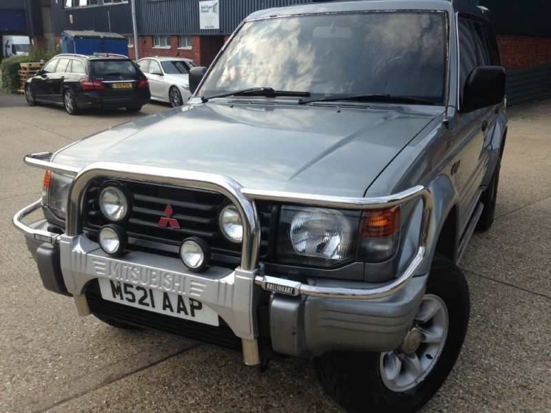 1994 Mitsubishi Shogun GLS V6 24V LWB image 2